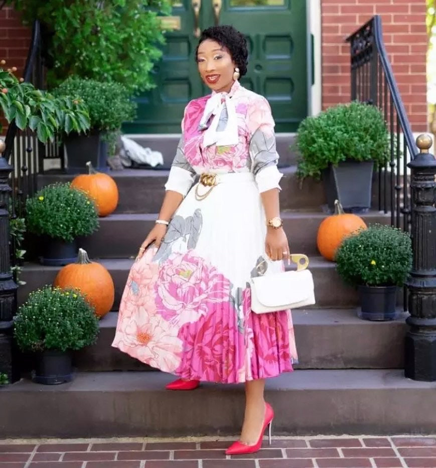 Delicate Flowery Dress with sleeves